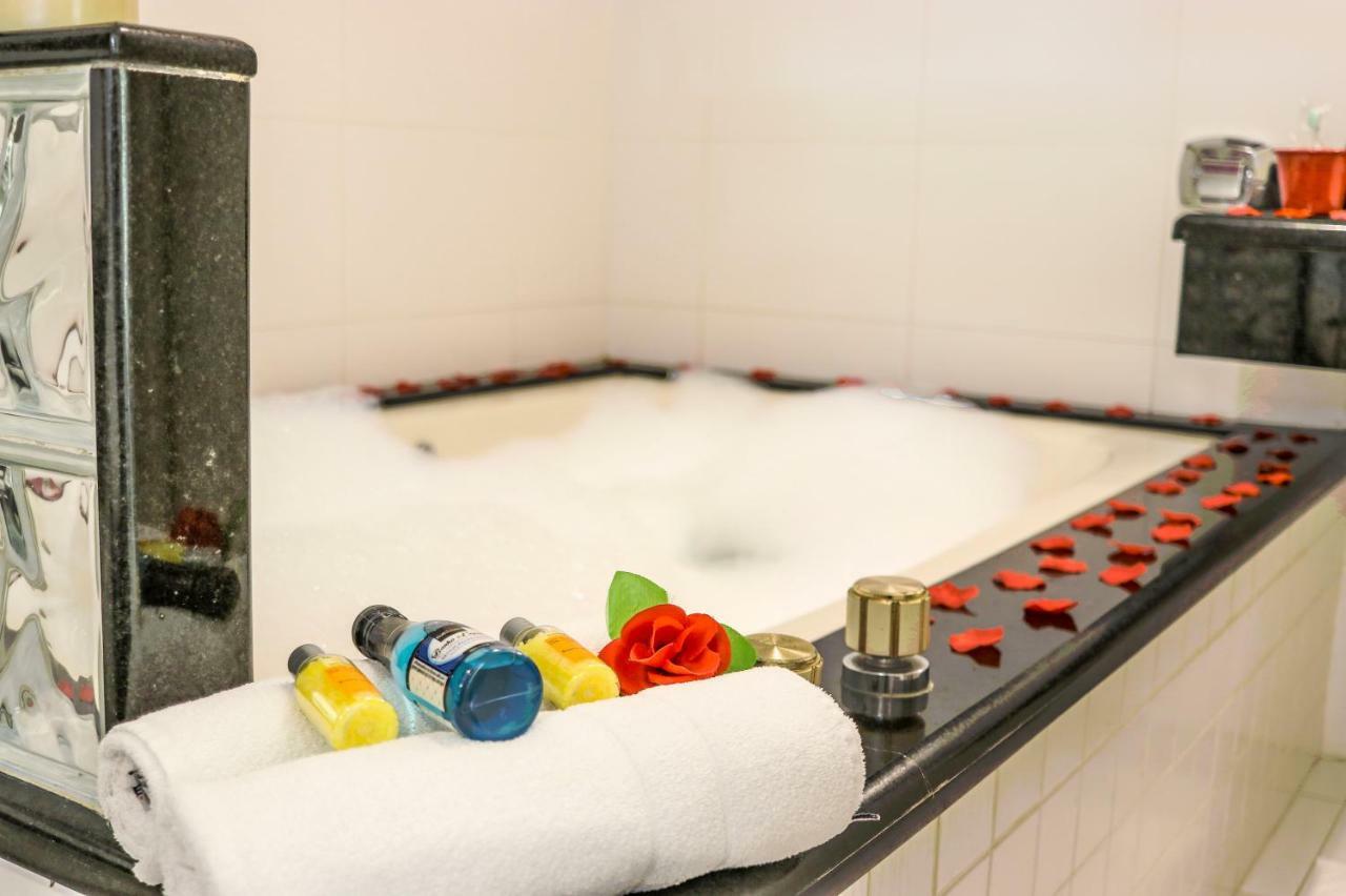 Motel Shampoo (Adults Only) Brusque Bagian luar foto